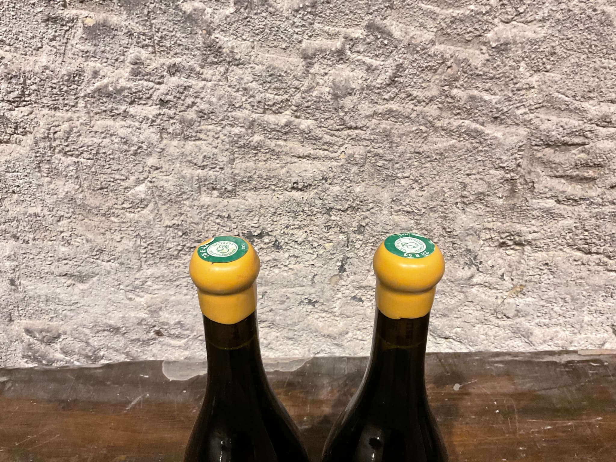 Caps