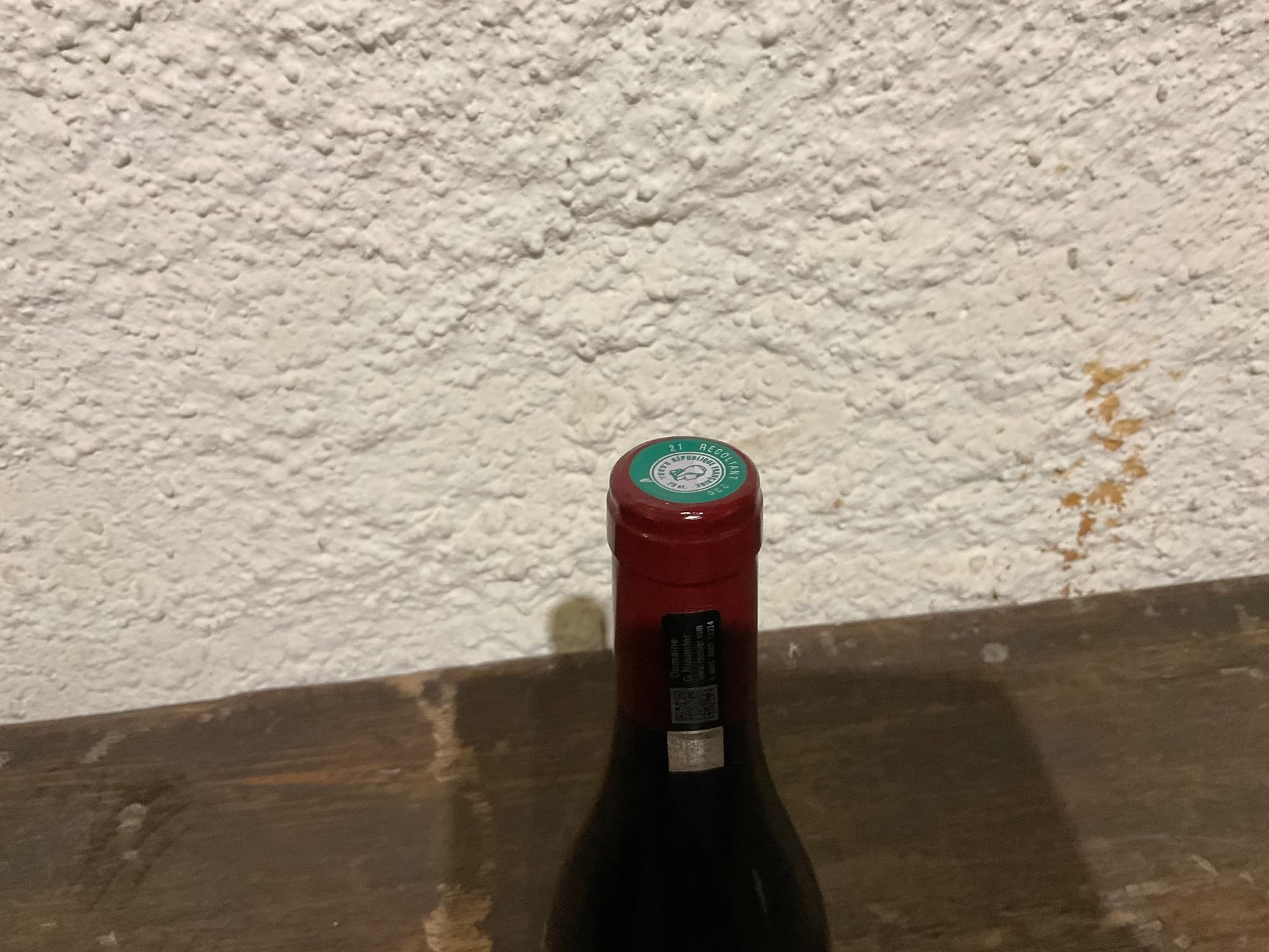 Caps