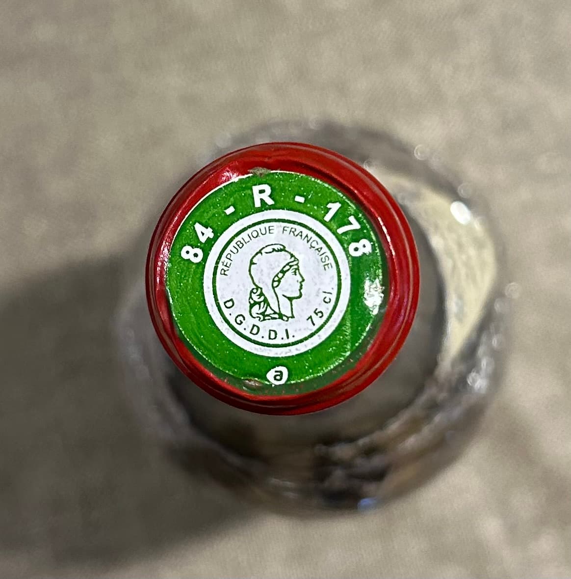 Caps