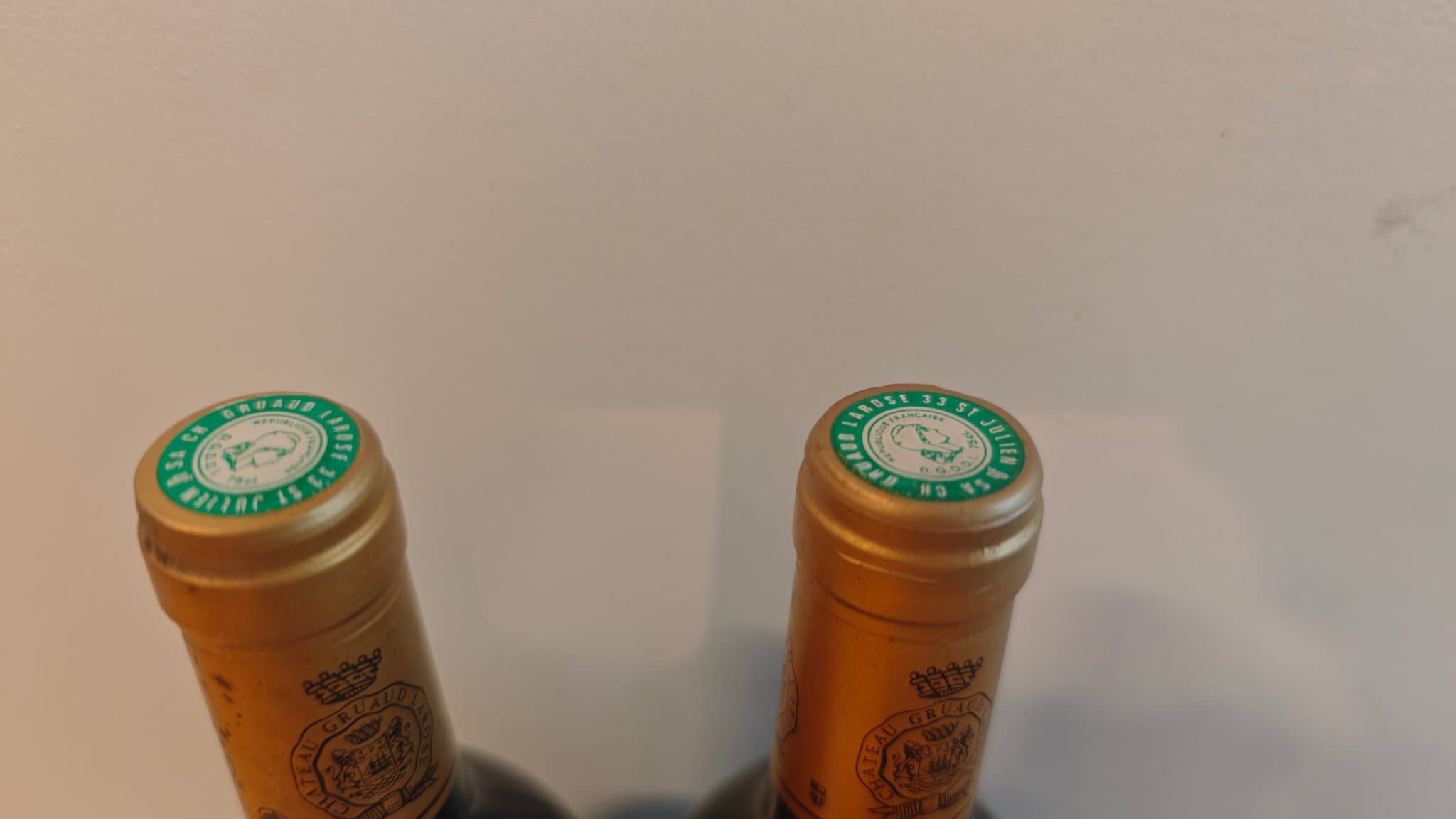 Caps