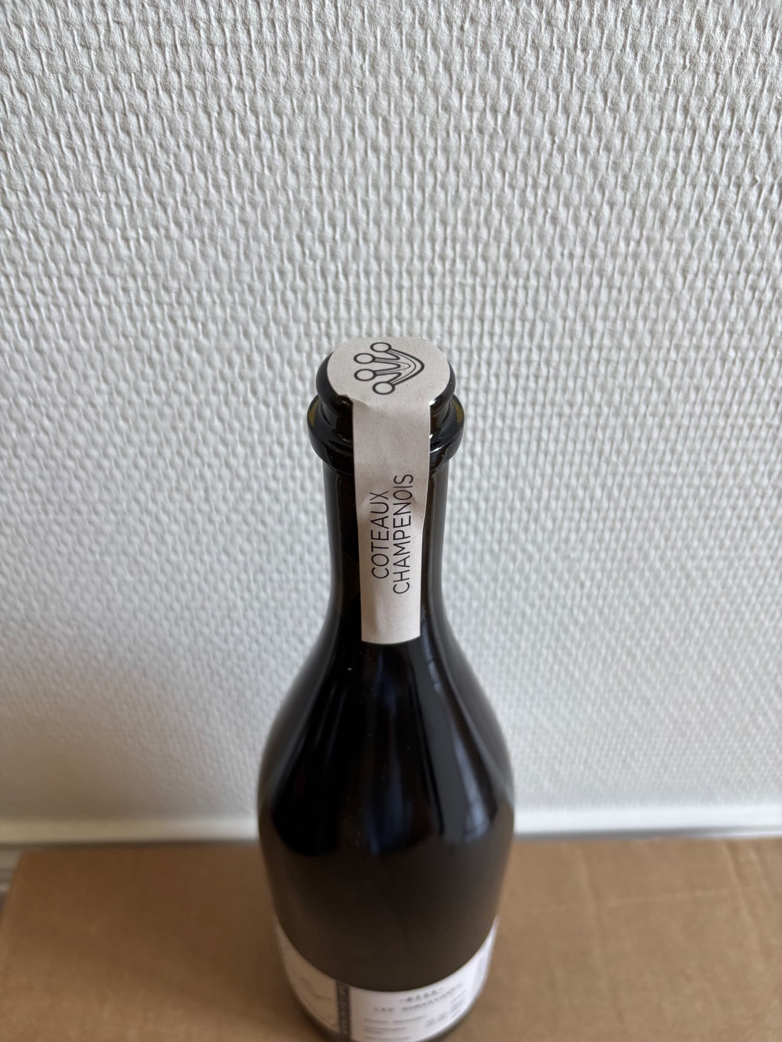 Caps