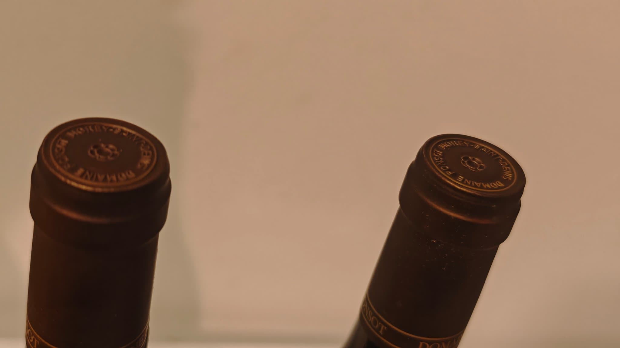 Caps