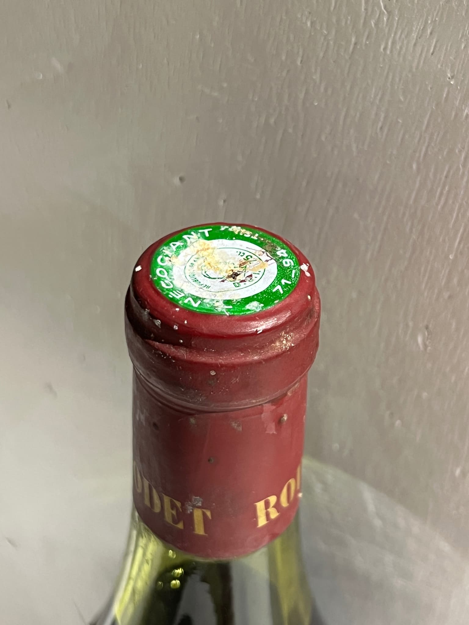 Caps