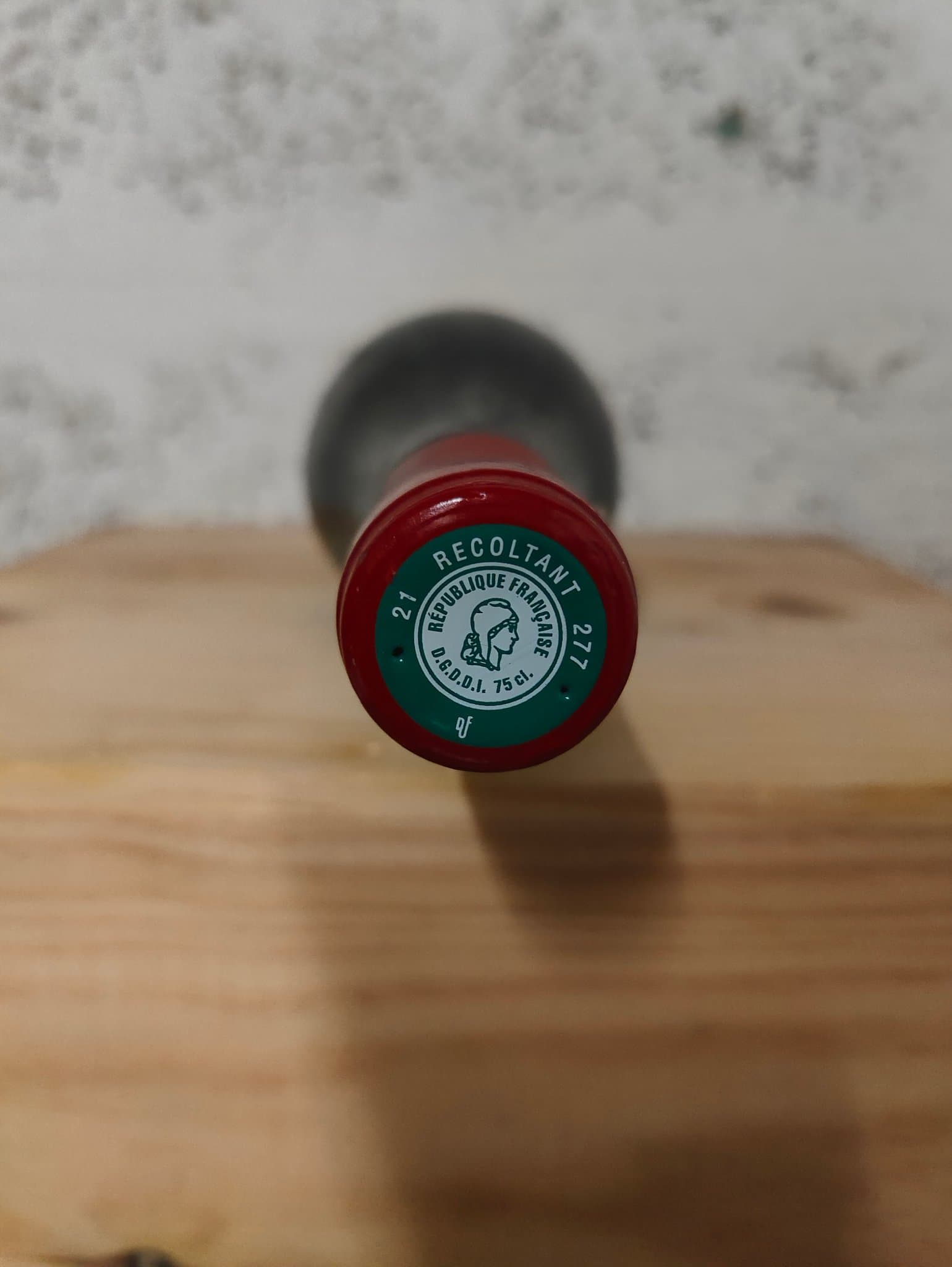 Caps