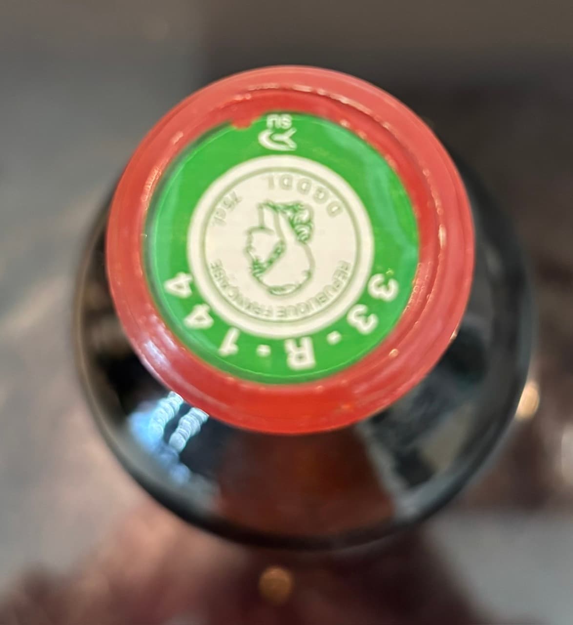Caps