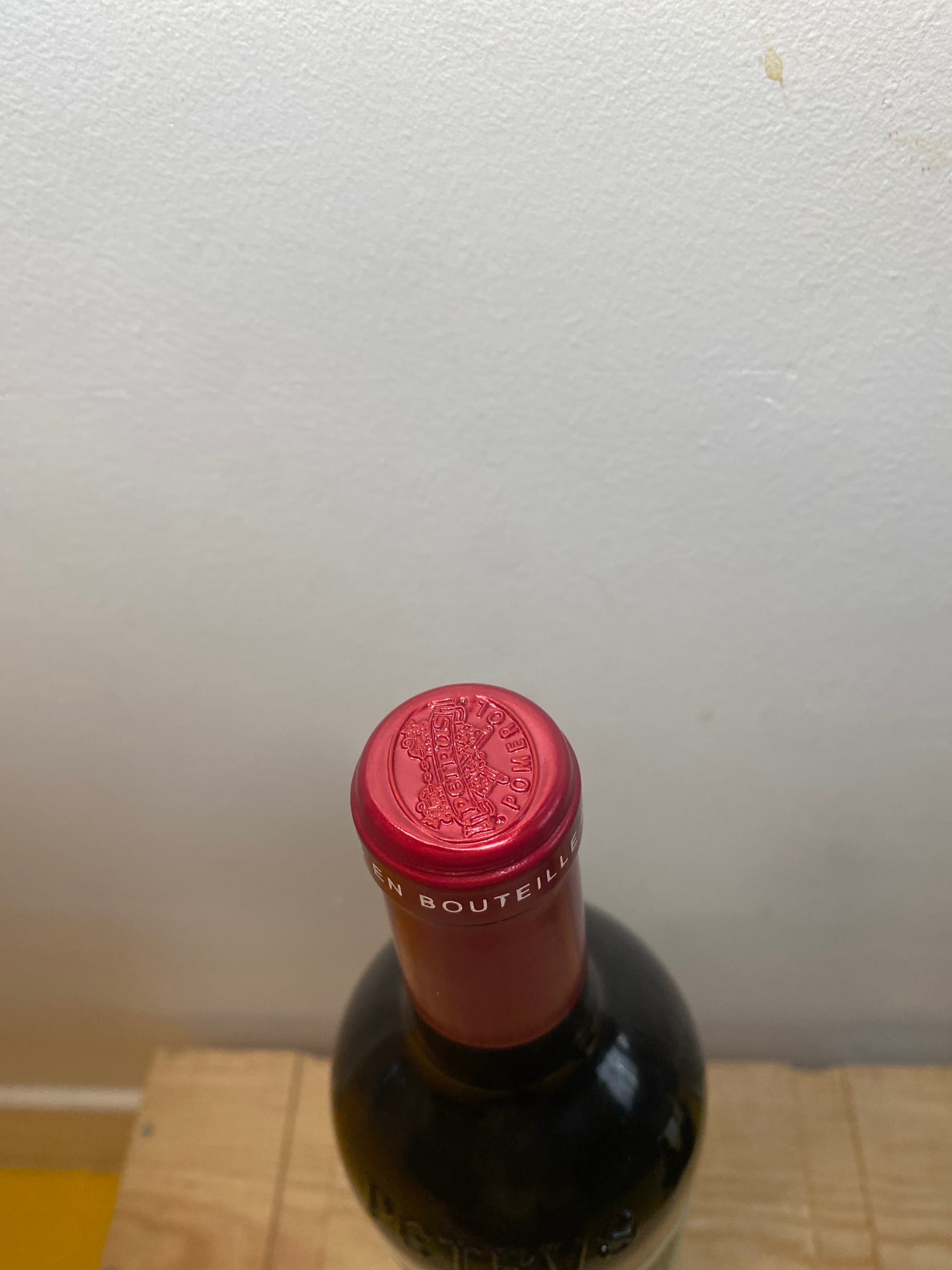 Caps