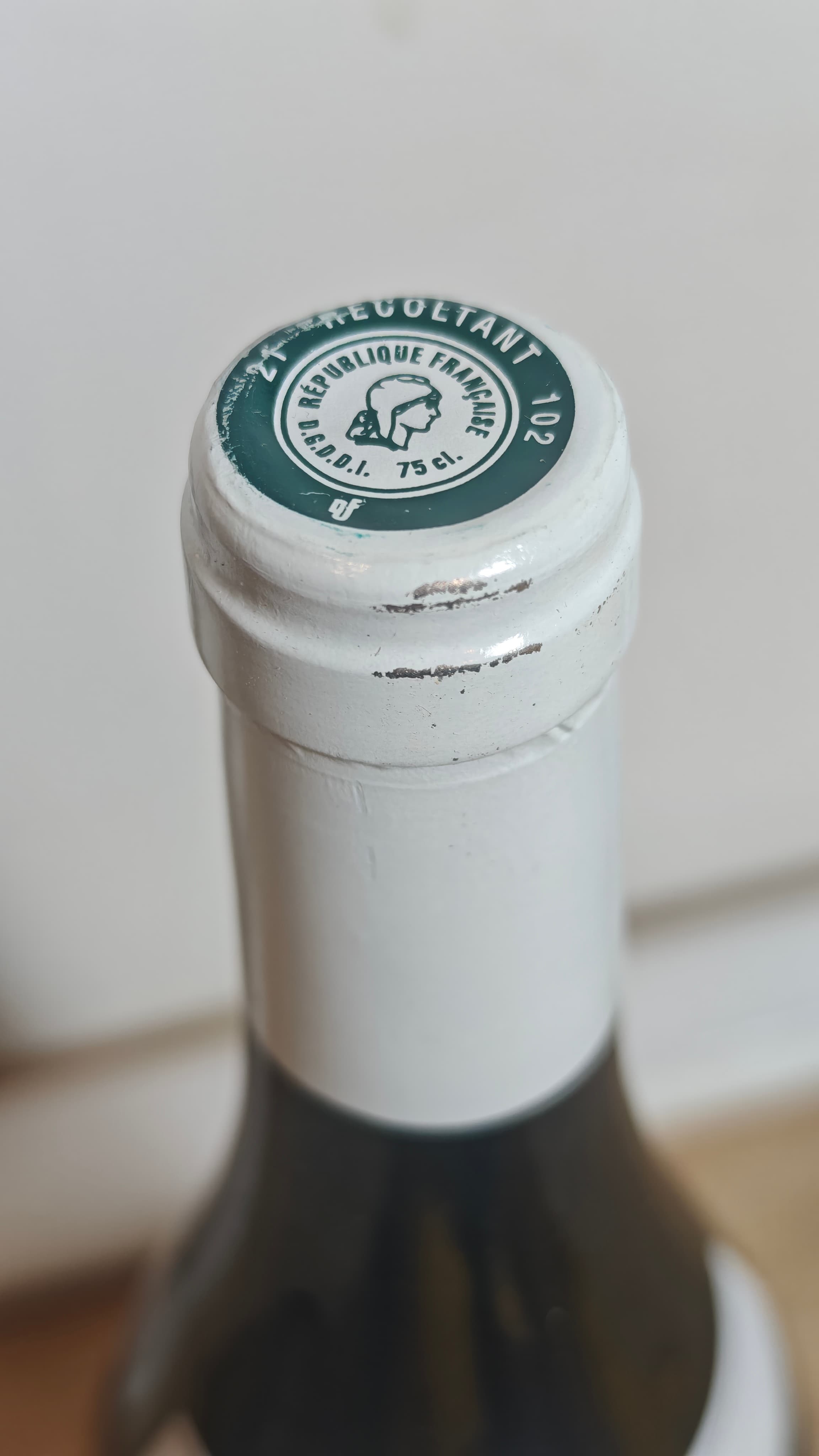 Caps