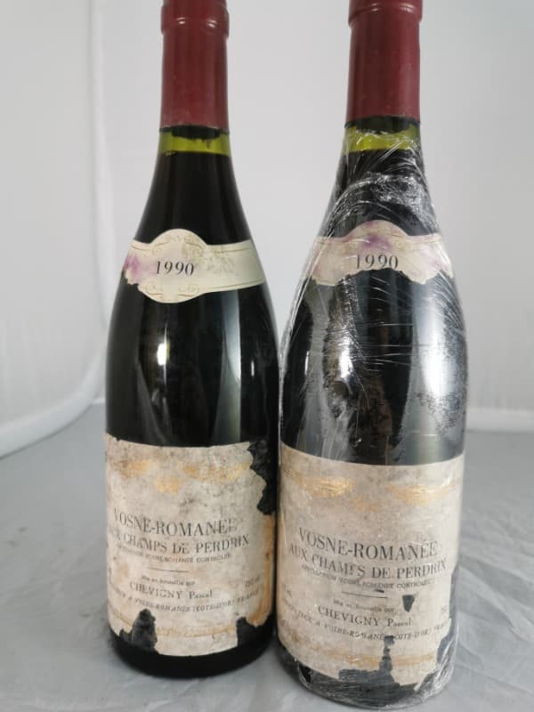 2 x Vosne-Romanée, Aux Champs de Perdrix, Domaine Pascal Chevigny, 1990