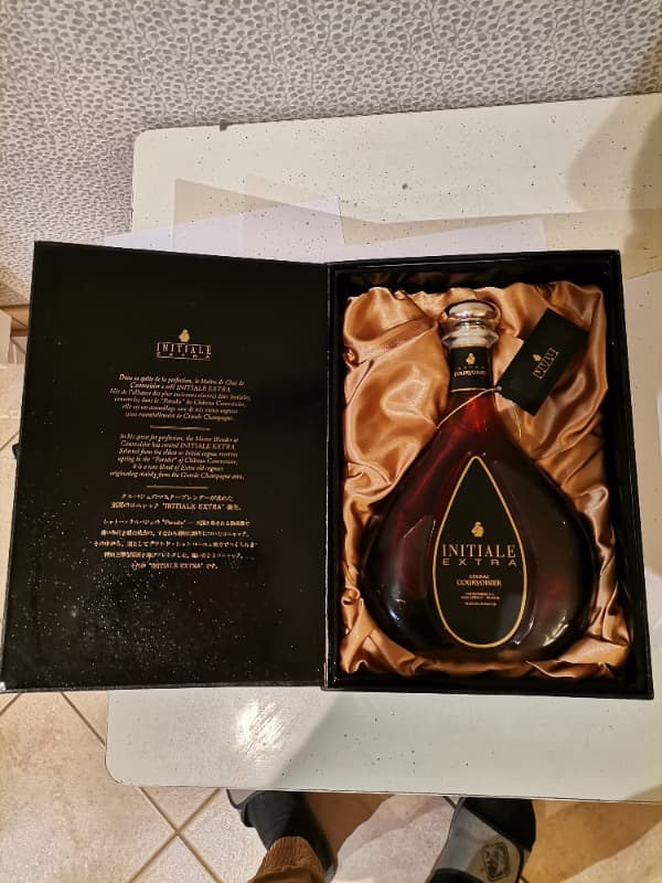 Initiale Extra, Courvoisier, Cognac