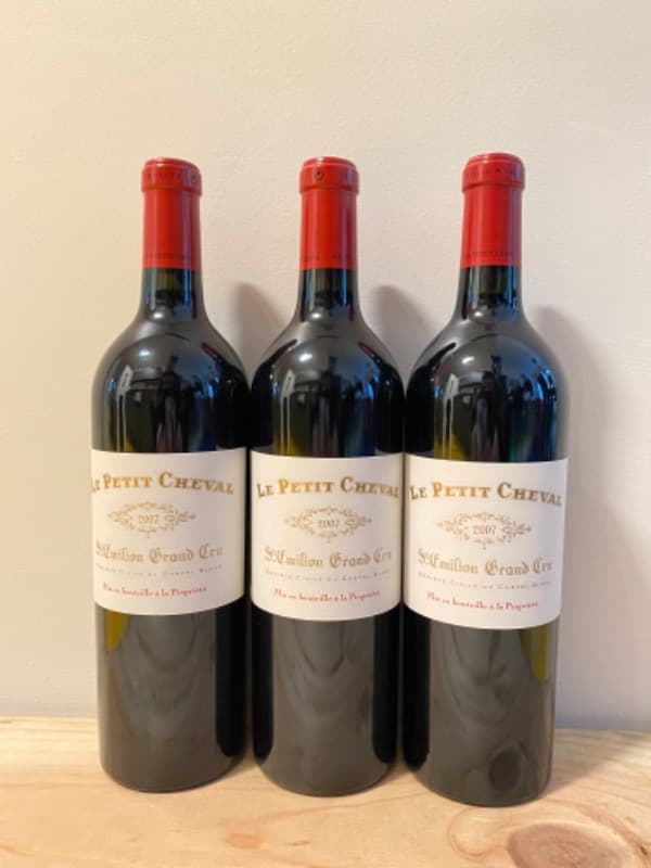 8 x Petit Cheval, Château Cheval Blanc, Saint-Émilion Grand Cru, 2007