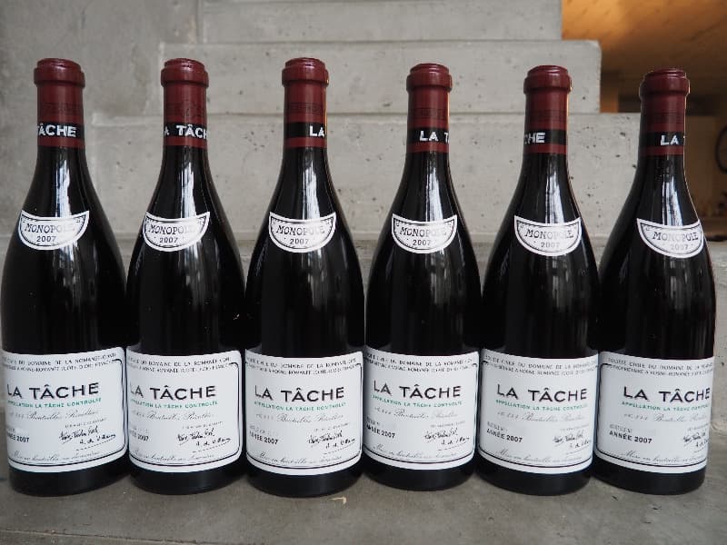 6 x La Tache, Domaine de la Romanée-Conti, 2007 (CBO/OWC)