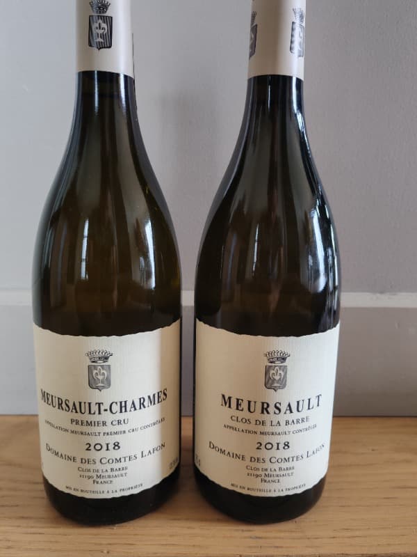 2 x Meursault, 1 er Cru Charmes / Clos de la Barre, domaine des Comtes Lafon, 2018