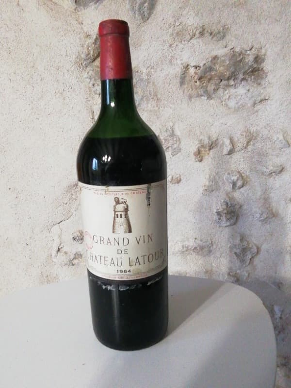 Grand vin de château Latour, Pauillac, 1964 (Magnum)