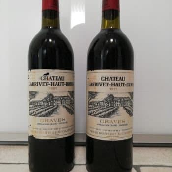 2 x LARRIVET-HAUT-BRION, Graves, 1981