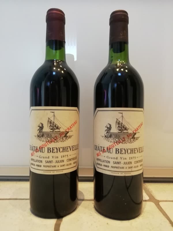 2 x château BEYCHEVELLE, Saint-Julien, 1975