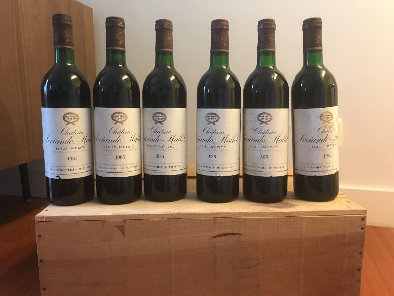 CBO/OWC 12 x Château Sociando Mallet, Haut-Médoc, 1985