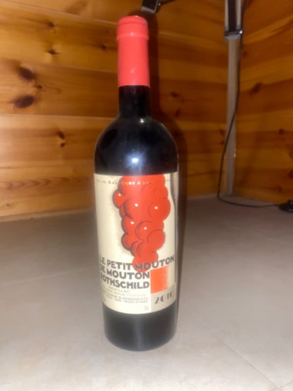 Le Petit Mouton, château Mouton Rothschild, Pauillac, 2010