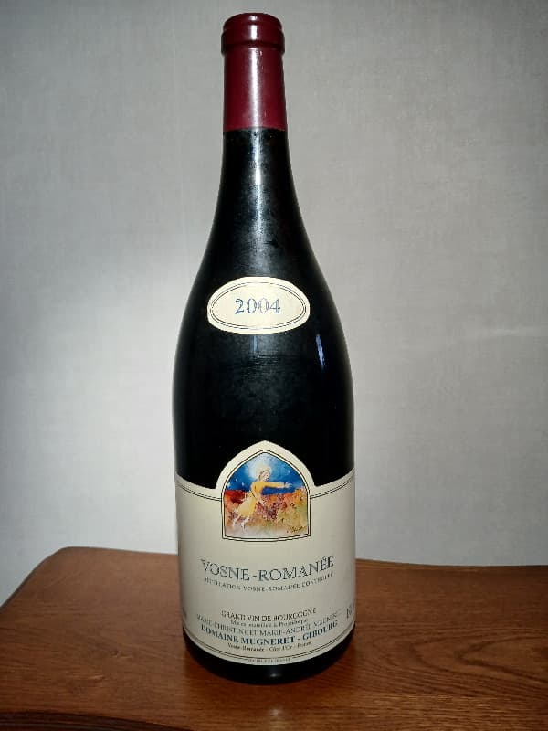 Vosne-Romanée, Mugneret-Gibourg, 2004 (Magnum)