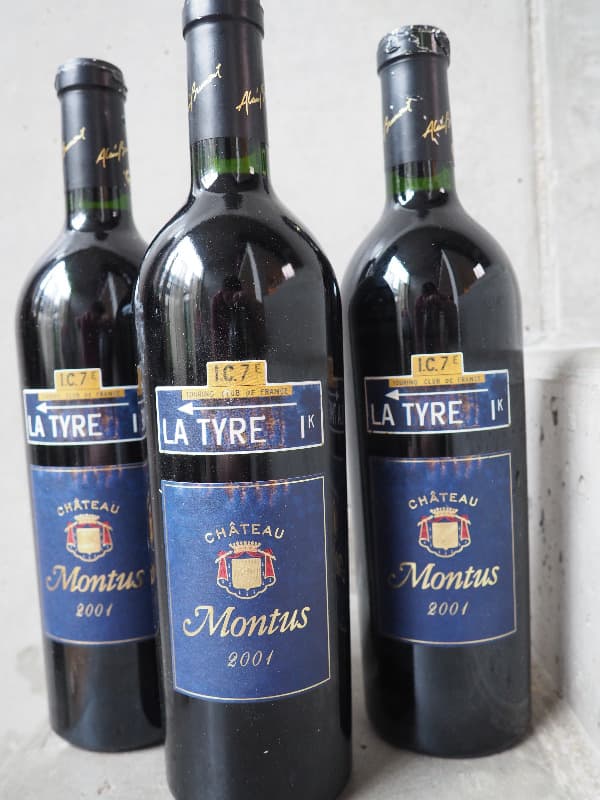 3 x Château Montus, La Tyre, Madiran, 2001