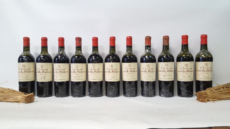 11 x Château Léoville Poyferré, Saint-Julien, 1937 (relabelled/ré-étiquetées Château)
