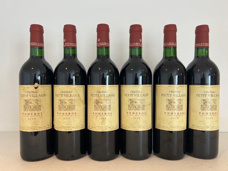 6 x château Petit Village, Pomerol, 1995