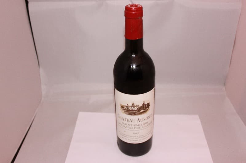 CHATEAU AUSONE, Saint-Émilion, 1982