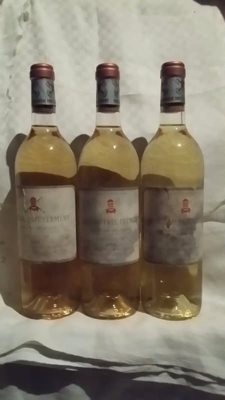 3 x château Pape Clément (B/W), Pessac-Léognan, 1994