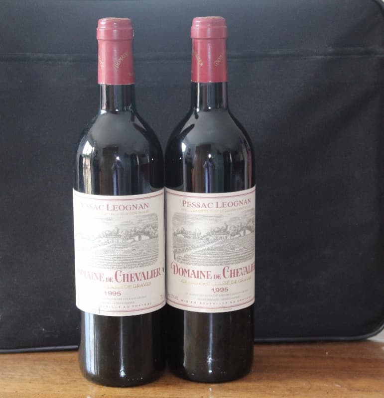 2 x Domaine du Chevalier, Pessac-Léognan, 1995