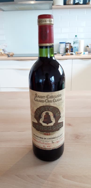Château L'Angélus, Saint-Émilion, 1983