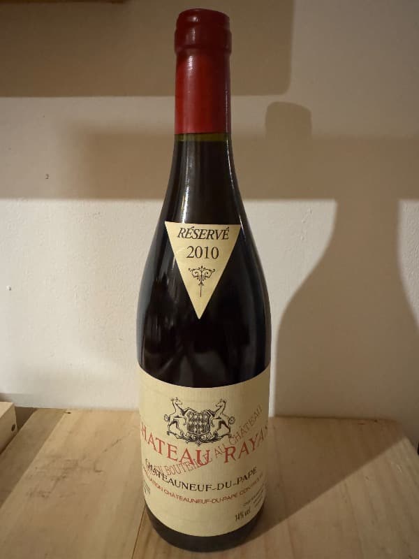Châteauneuf-du-Pape, château Rayas, 2010