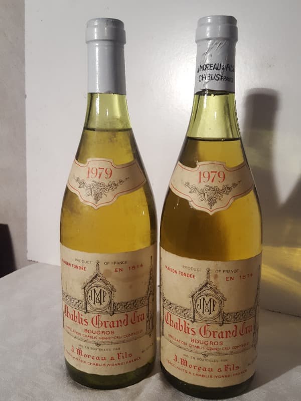 2 x Chablis grand cru, Bougros, J. Moreau & Fils, 1979