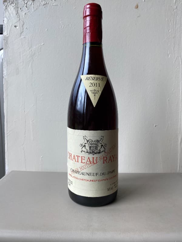 Châteauneuf-du-Pape, château Rayas, 2011