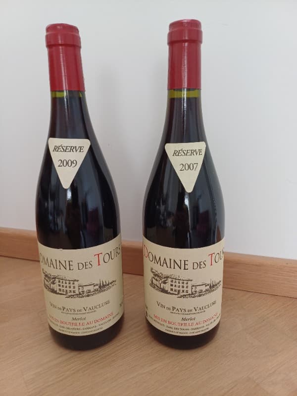 2 x Merlot, Domaine des Tours, Vin de Pays du Vaucluse, 2007,2009