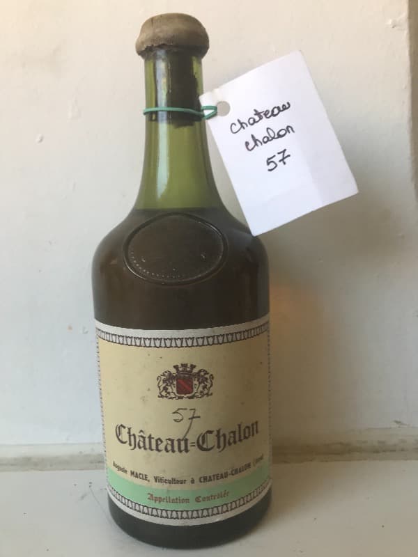 Auguste macle 1957, Château-Châlon, 1957 (62cl)