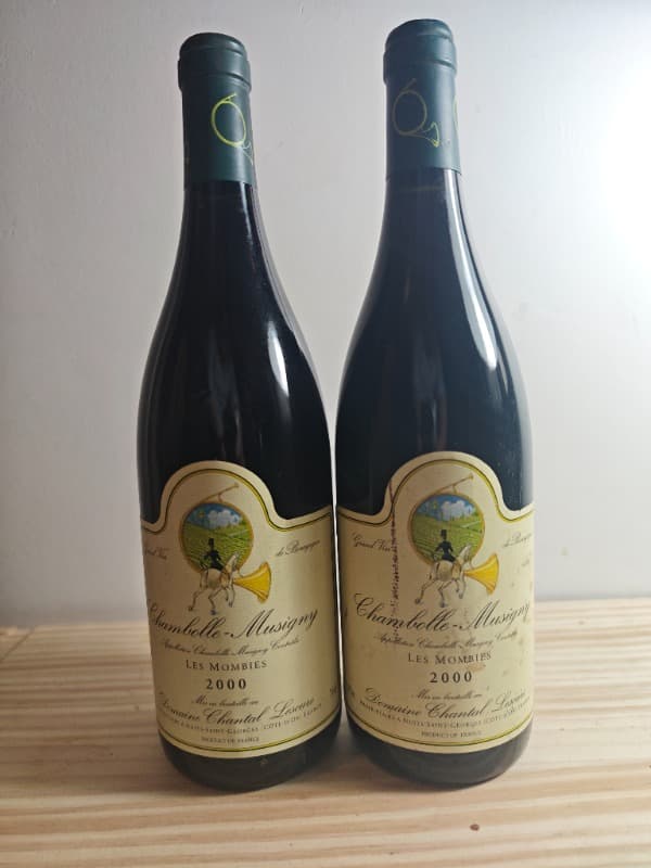 2 x Chambolle-Musigny, Les Mombies, domaine Chantal Lescure, 2000