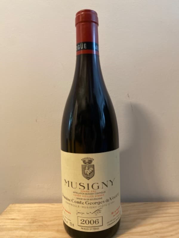 Musigny, Grand Cru Cuvée Veille Vigne, Domaine Comte Georges de Vougüé, 2006