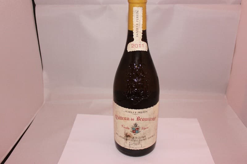 Châteauneuf-du-Pape, VIEILLES VIGNES - BLANC, BEAUCASTEL, 2011