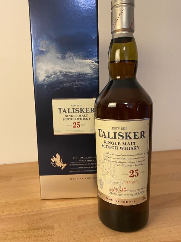 Talisker 25 ans Coffret Single Malt Scotch Whisky, Whisky
