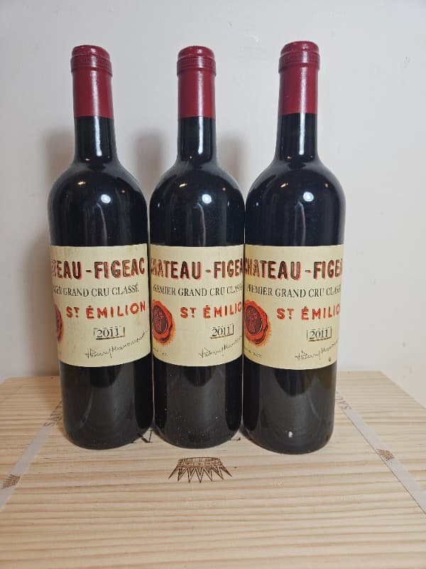 3 x Château-Figeac, Saint-Émilion Grand Cru, 2011