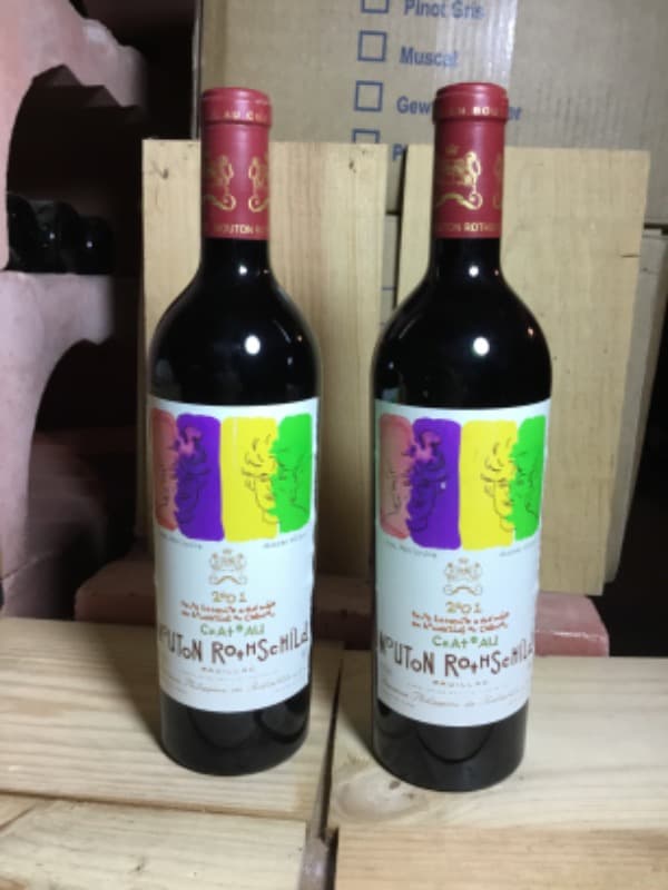 2 x Château Mouton Rothschild, Pauillac, 2001
