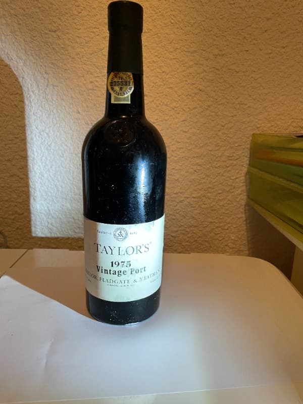 Vintage Port, TAYLORS Fladgate & Yeatman, Porto, 1975