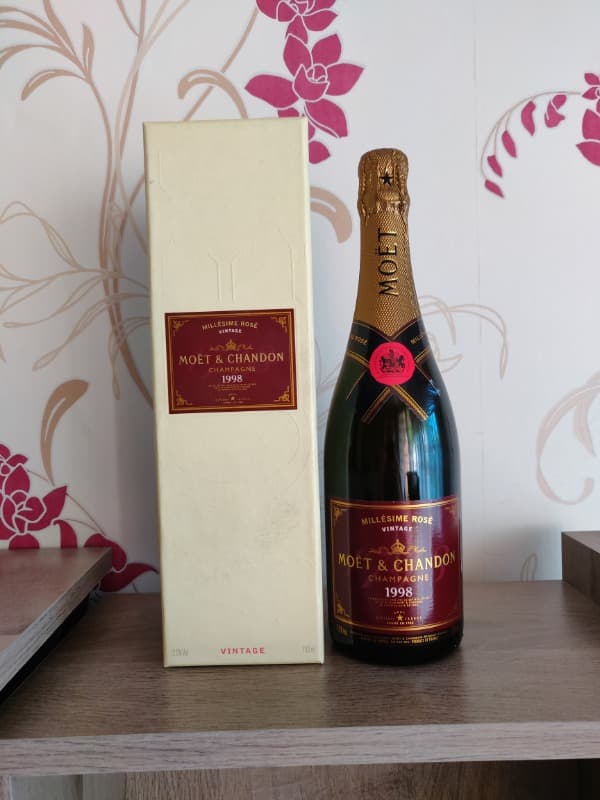 Millésime rosé vintage, Moët & Chandon, Champagne, 1998
