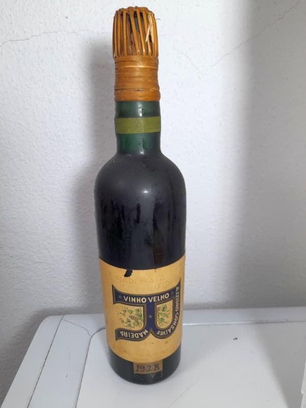 Vinho Velho "R" Colheita (Izidro Gonsalves) Madeira, Colheita, 1928