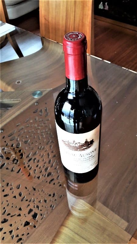 6 x CHATEAU AUSONE, Saint Emilion Grand Cru, 1990 (OWC/CBO)