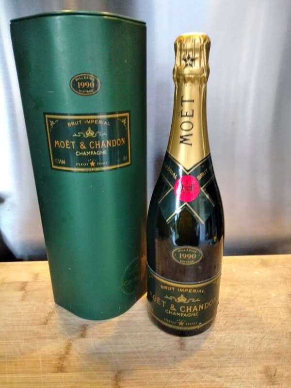 Brut Impériale vintage, Moët et Chandon, Champagne, 1990