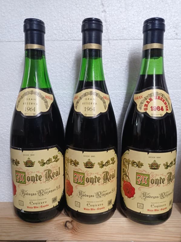 3 x Monte Real Gran Reserva1964, Bodegas Riojanas, S.A., Rioja, 1964