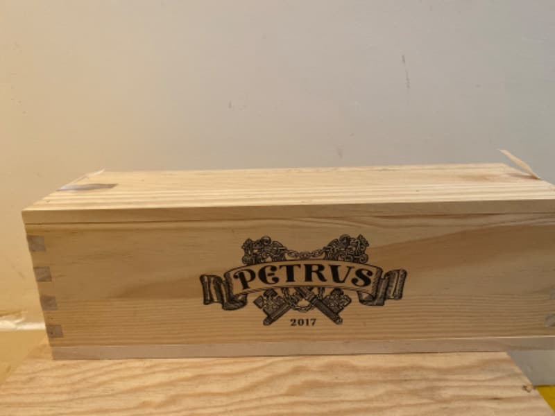 CBO/OWC 1 x Pétrus, Pomerol, 2017