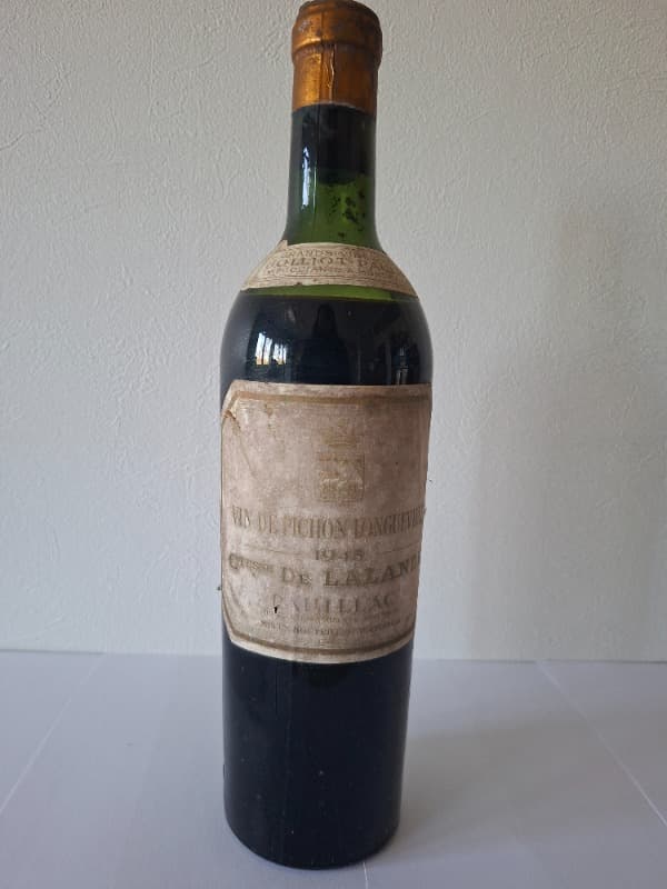 chateau Pichon Longueville, Comtesse de Lalande, Pauillac, 1945