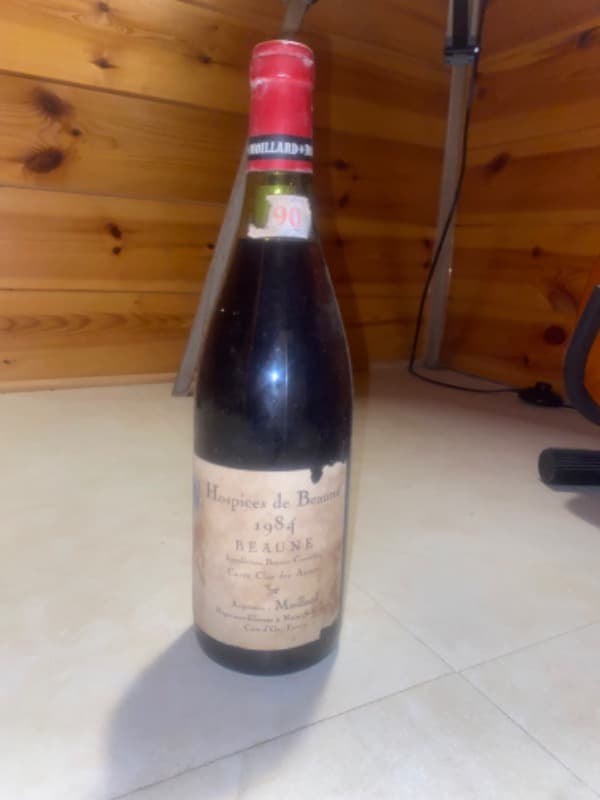 Beaune, cuvée Clos des Avaux, Hospices de Beaune (Moillard), 1984