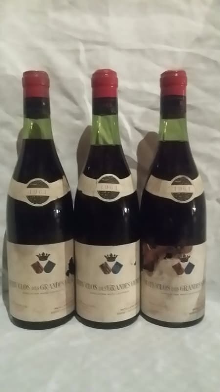 Nuits-Saint-Georges, Clos des Grandes Vignes, domaine Chopin distribué par Moillard Grivot, 1961